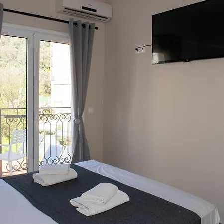 Eos Skiathos