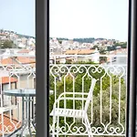 Eos Apartman *
