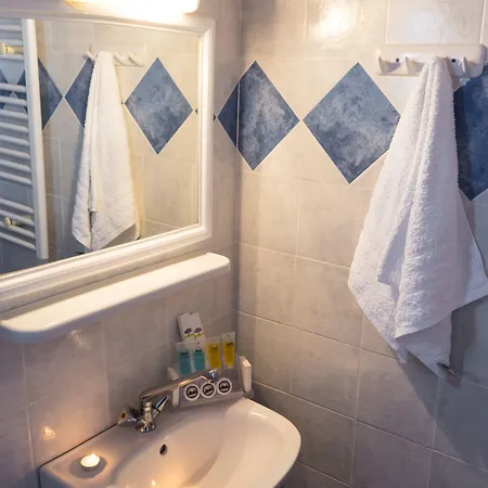 Act Art Apartmán Skiathos