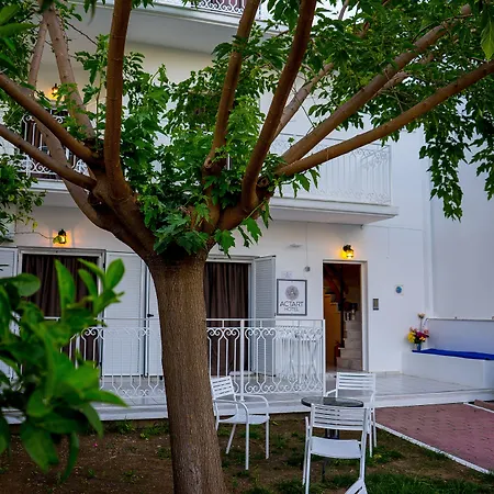 Act Art Apartmán Skiathos