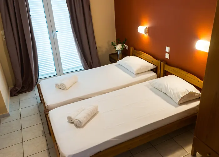 Act Art העיירה סקיאתוס