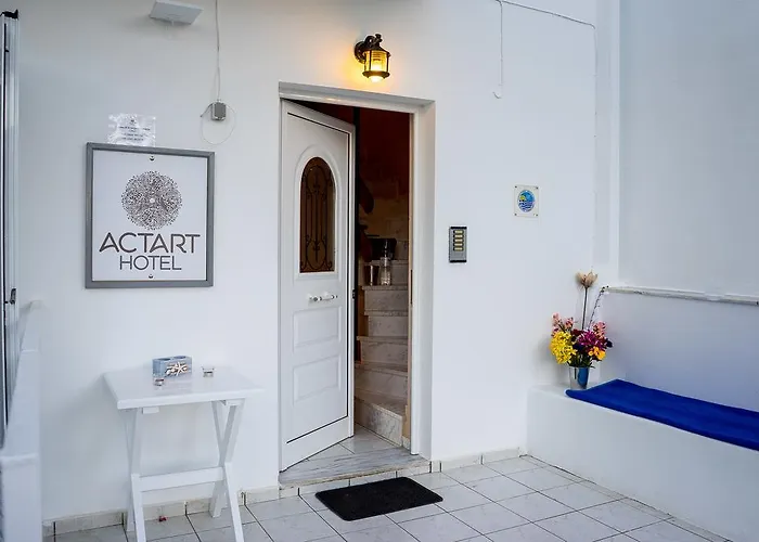 Act Art העיירה סקיאתוס